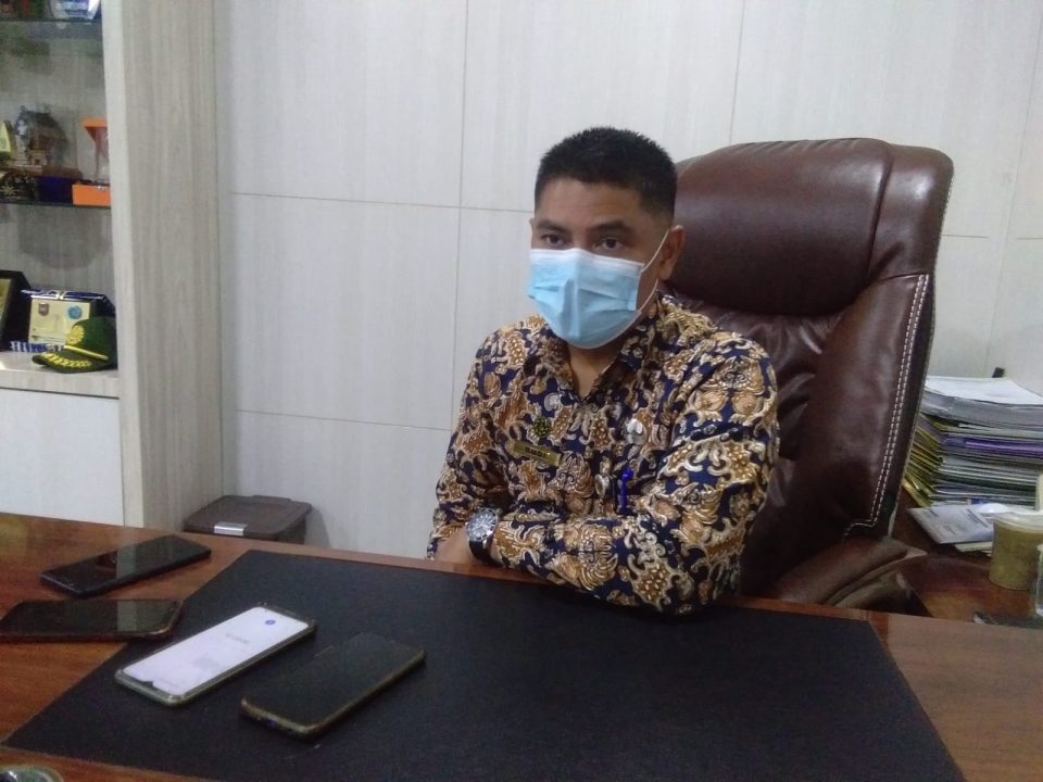 Sekretaris DPM-PTSP Kota Pekanbaru Fajri Rudi Misdian