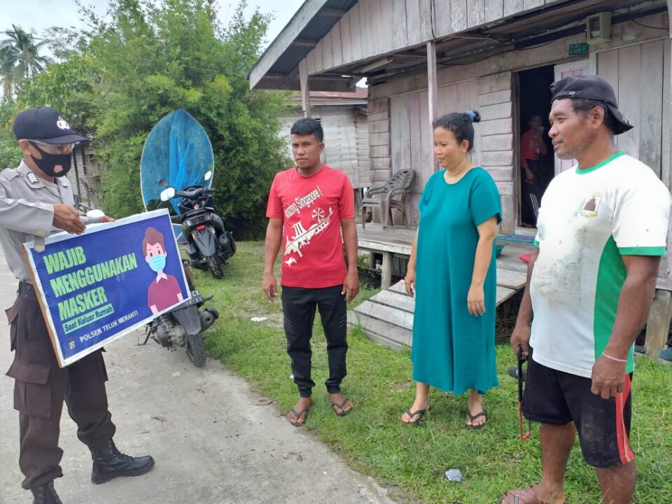 Disiplinkan Penerapan Prokes, Polsek Teluk Meranti Operasi Yustisi di Ruas Jalan Bono