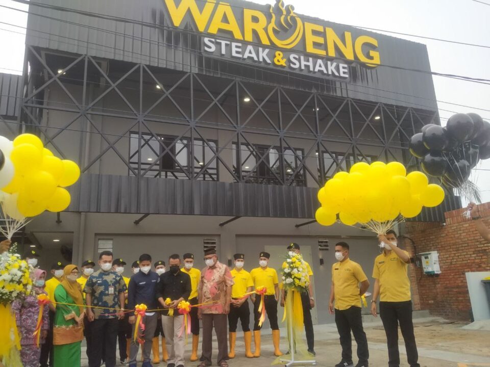 Waroeng Steak & Shake membuka outlet baru di Kota Pekanbaru