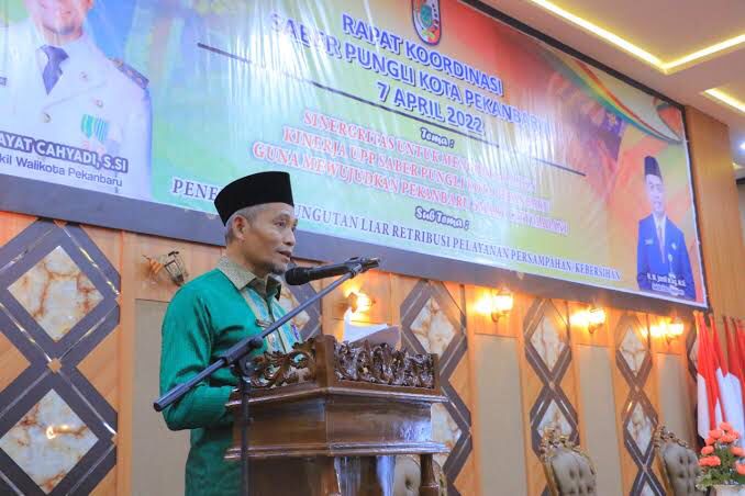 Wakil Walikota Pekanbaru, Aat Cahyadi saat membuka Rakor Saber Pungli