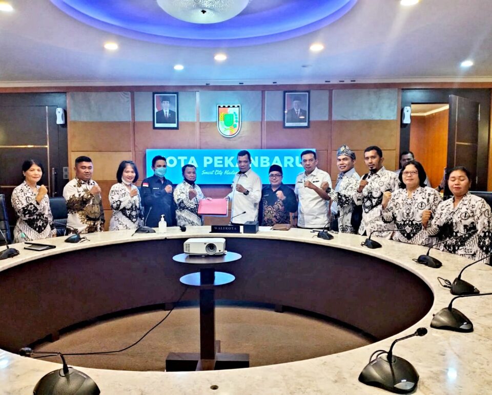 BKH PGRI Riau dan guru honor Pekanbaru audiensi dengan Pj Walikota Pekanbaru