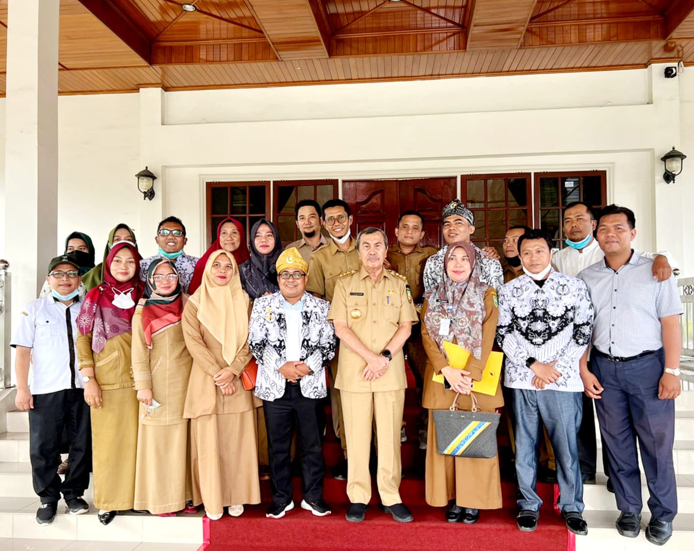 BKH PGRI Riau audiensi dengan Gubernur Riau Syamsuar
