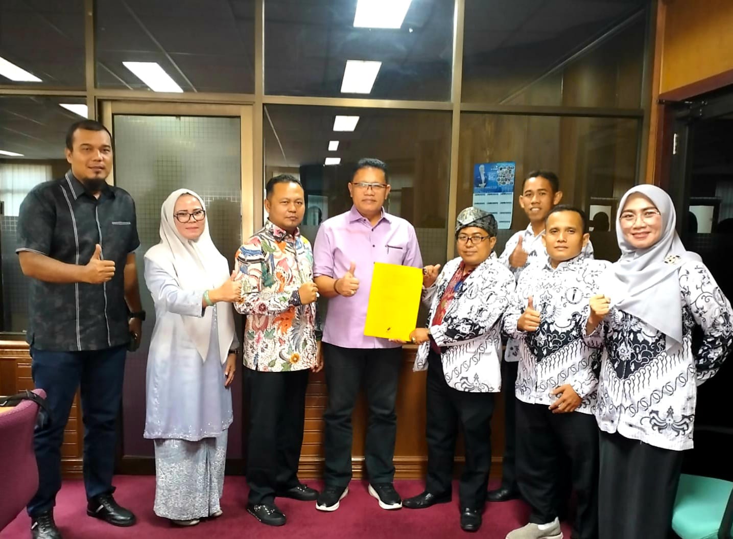 Audiensi BKH PGRI Riau dengan Komisi V DRRD Riau