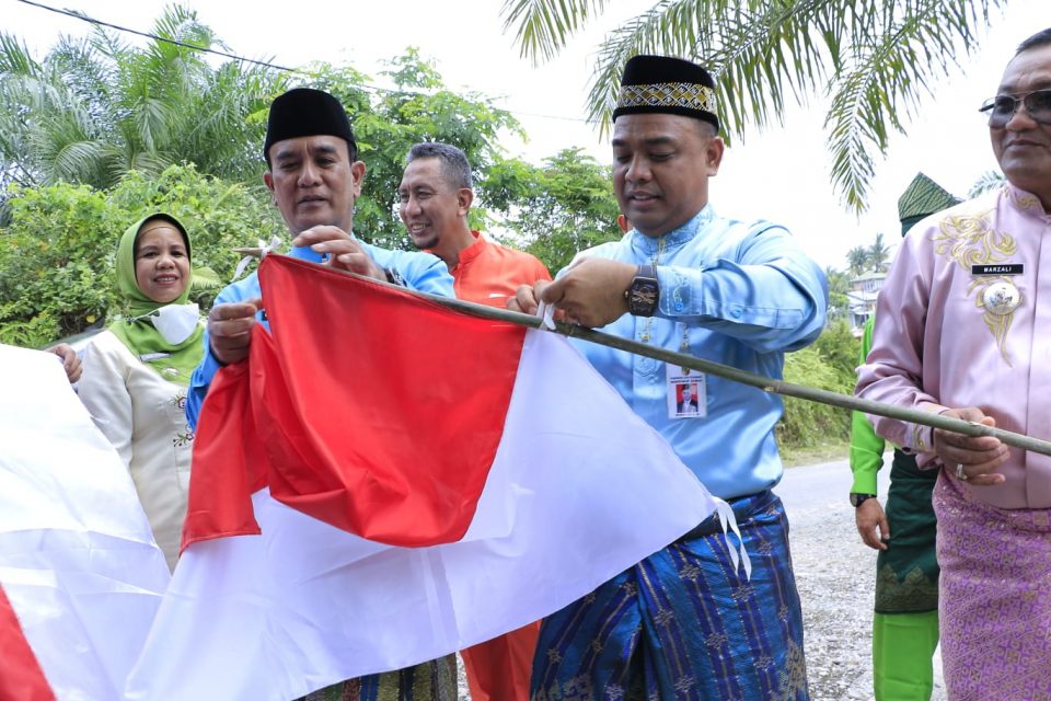 Meriahkan HUT Ke-77 RI, 10 Ribu Bendera Merah Putih Disebar Pemko ke Masyarakat