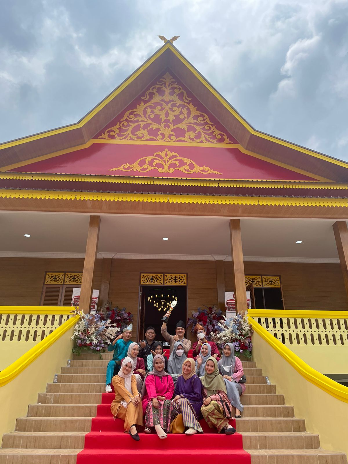 Tahniah, Tim KKN Paraduta Abhipraya Bambu Kuning Raih Terbaik 1 Dalam KKN Cerdas Universitas Abdurrab