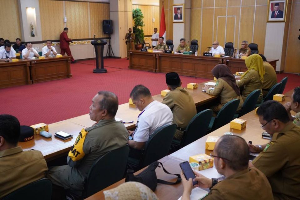 Atasi Kemacetan di Pekanbaru, Pemprov Riau Gelar Rapat Penataan Jalan