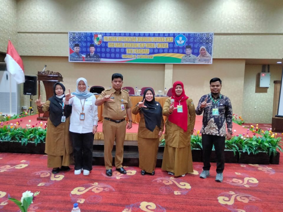 Disdik Berikan Pelatihan Implementasi Kurikulum Merdeka (IKM) bagi Wakil Kurikulum SMP Negeri/Swasta Kota Pekanbaru
