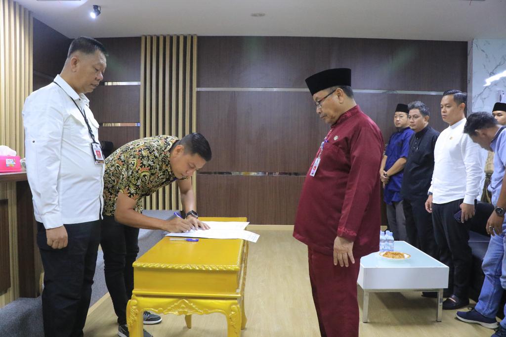 Kepala BKPSDM Pekanbaru Pimpin Sertijab Kepala Dinas PUPR