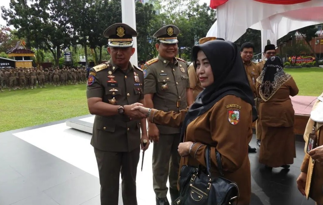 Kepala BPKAD Pekanbaru Hadiri Sertijab Kasatpol-PP Pekanbaru