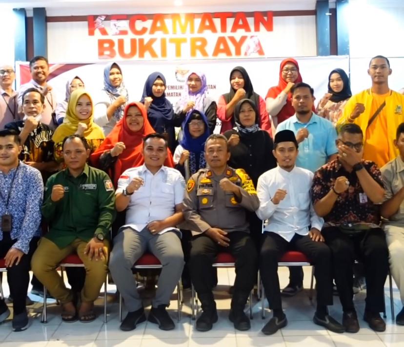 Camat Bukit Raya Hadiri Rapat Pleno Terbuka Rekapitulasi Daftar Pemilih Daftar Perbaikan DPS