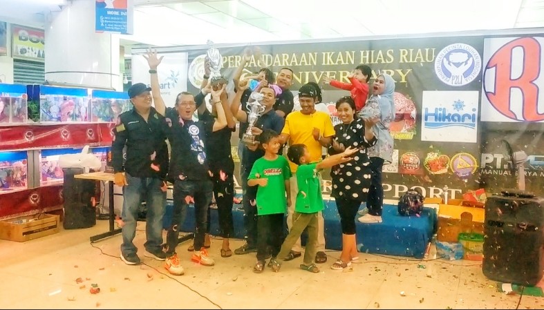Kontes Ikan Louhan di Pekanbaru diselenggarakan PIHR