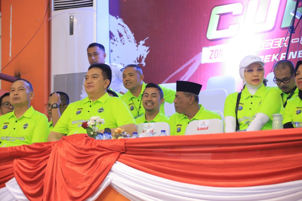 Pj Walikota Pekanbaru Hadiri Turnamen Voli Kapolri Cup 2024 Zona I