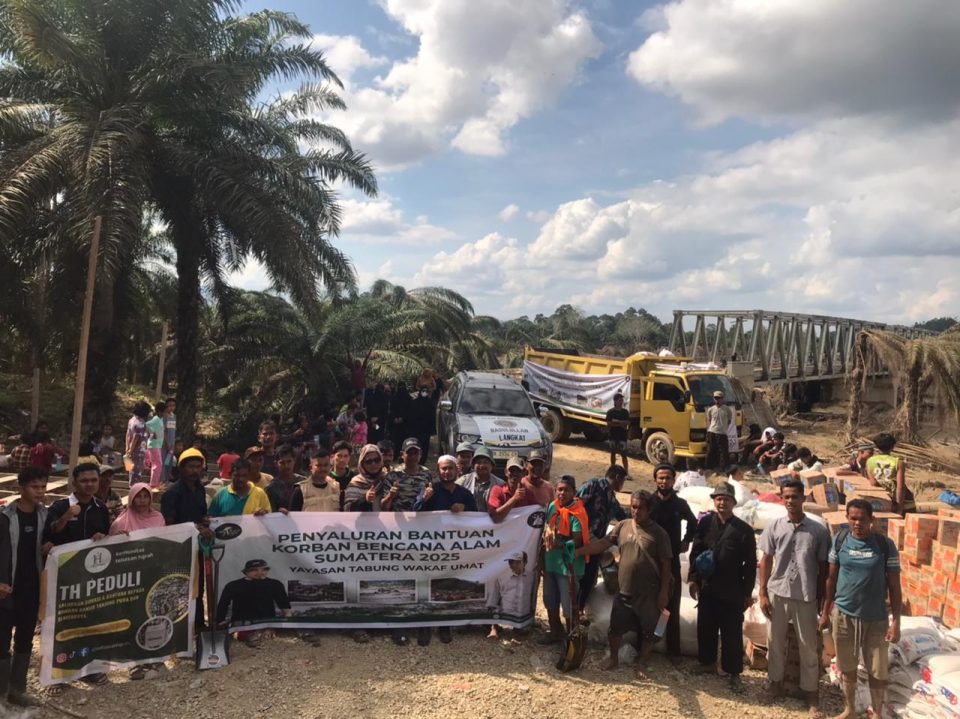 Peduli Bencana Sumatera, UAS Salurkan Donasi YTWU di Aceh